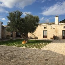 Country stay Ostuni_courtyard Country stay Ostuni_courtyard