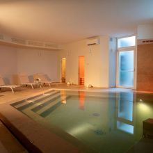Sea&Country stay Baia dei Turchi_indoor pool&whirlpool Sea&Country stay Baia dei Turchi_indoor pool&whirlpool
