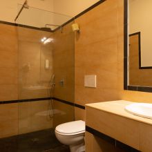 Wine country stay Etna_superior room bath Wine country stay Etna_superior room bath